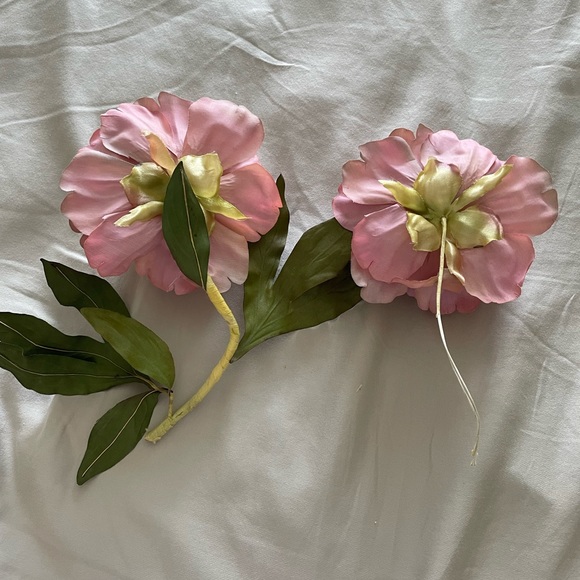 2 large silk Peonies. - Picture 3 of 3